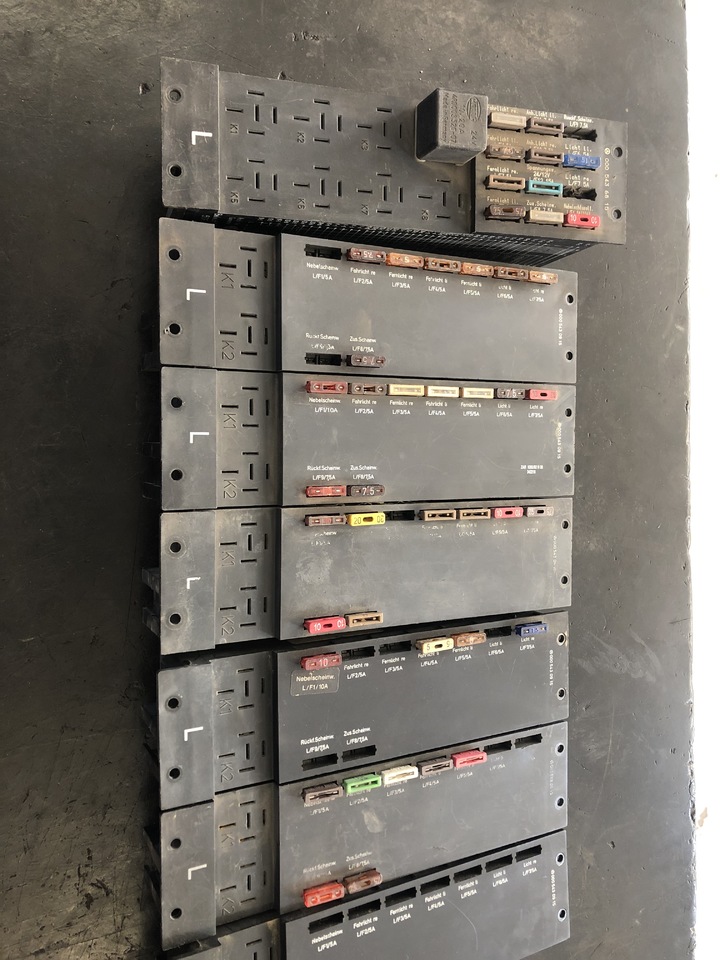 MODULE MERCEDES BENZ SK - Przekaźnik: zdjęcie 2 MODULE MERCEDES BENZ SK - Przekaźnik: zdjęcie 2