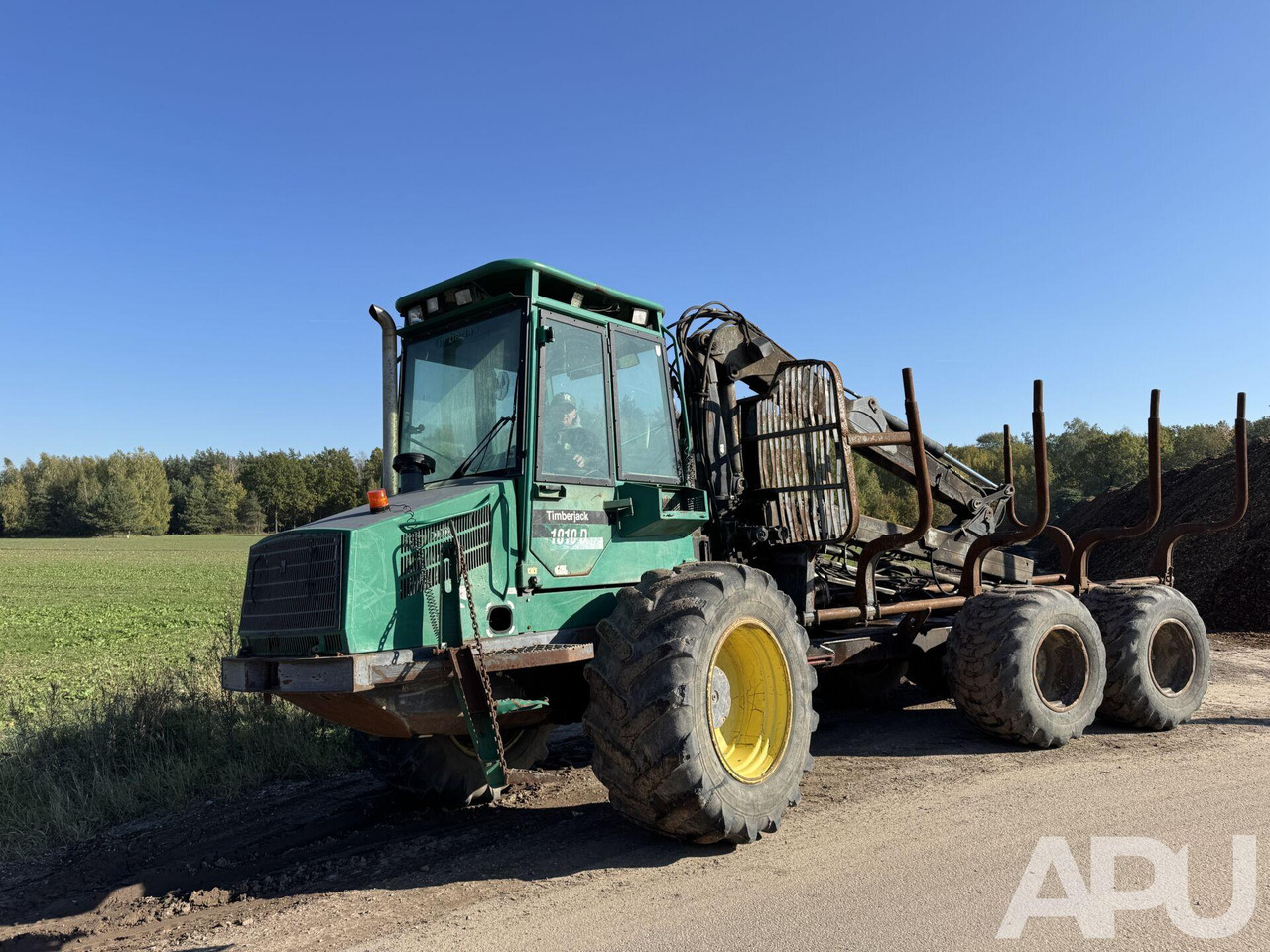 Timberjack do przewozu drewna - Forwarder: zdjęcie 1 Timberjack do przewozu drewna - Forwarder: zdjęcie 1
