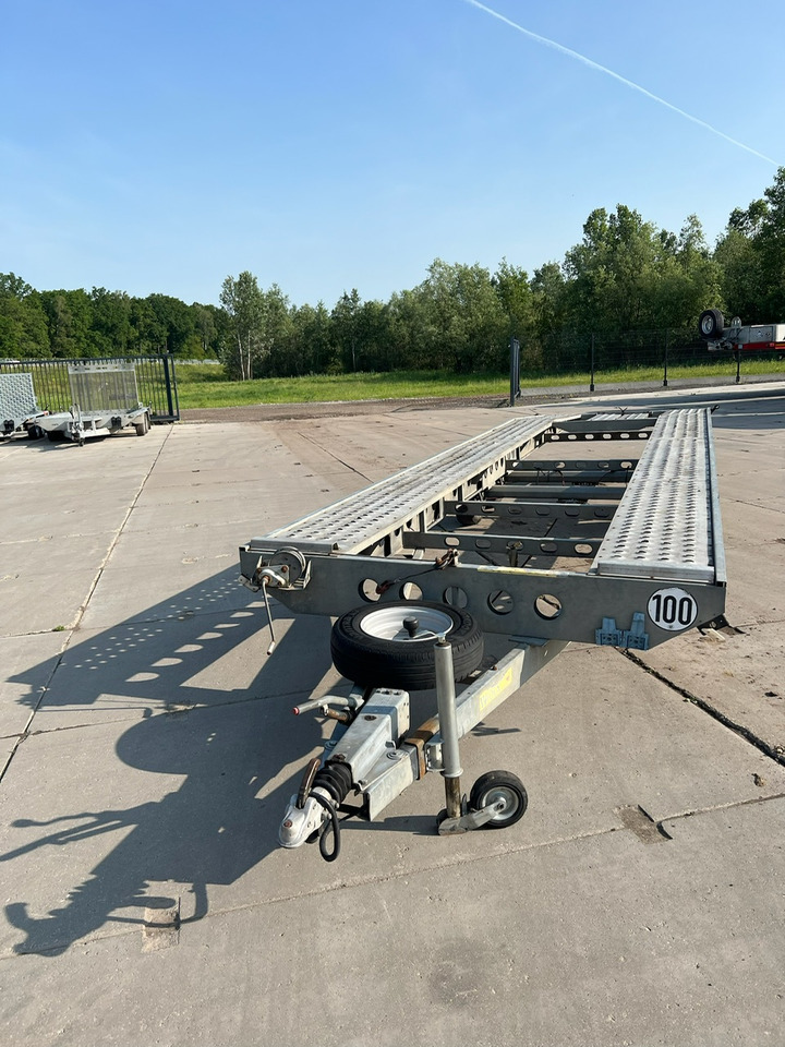 Przyczepa laweta WIOLA - Przyczepa do przewozu samochodów: zdjęcie 1 Przyczepa laweta WIOLA - Przyczepa do przewozu samochodów: zdjęcie 1