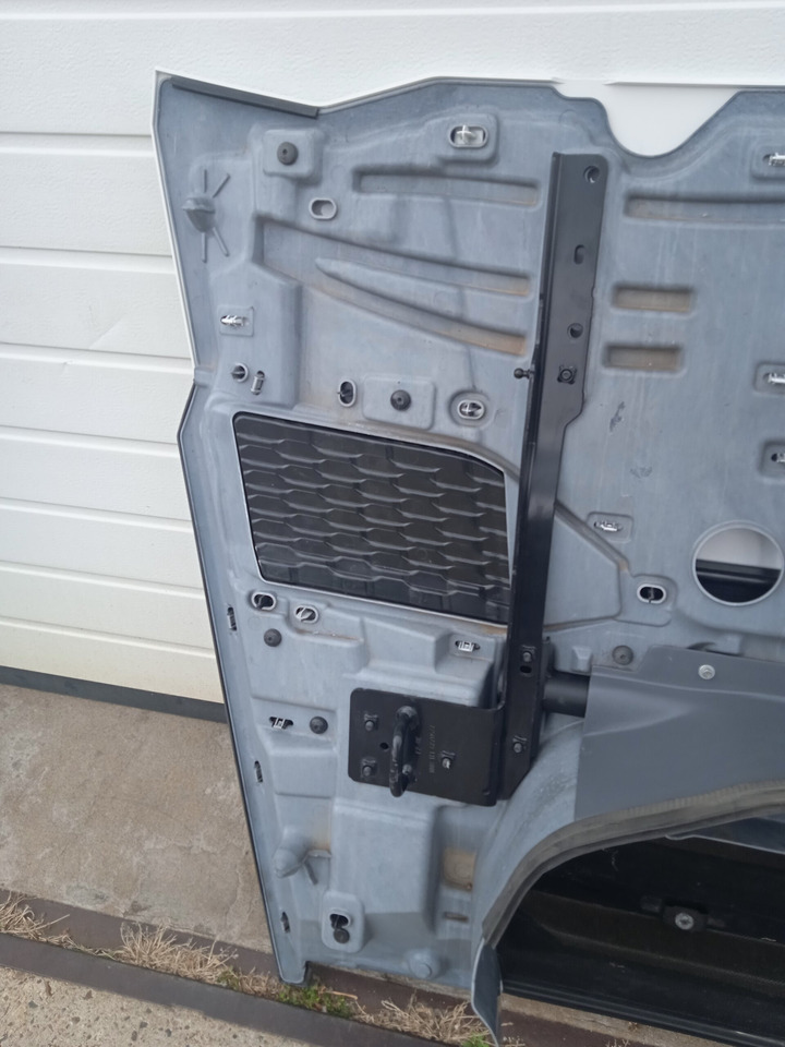 DAF XG, XG+, COMPLETE BOVEN GRILLE | GEBRUIKT | 000238 - Kratka wlotu powietrza do Samochodów ciężarowych: zdjęcie 5 DAF XG, XG+, COMPLETE BOVEN GRILLE | GEBRUIKT | 000238 - Kratka wlotu powietrza do Samochodów ciężarowych: zdjęcie 5