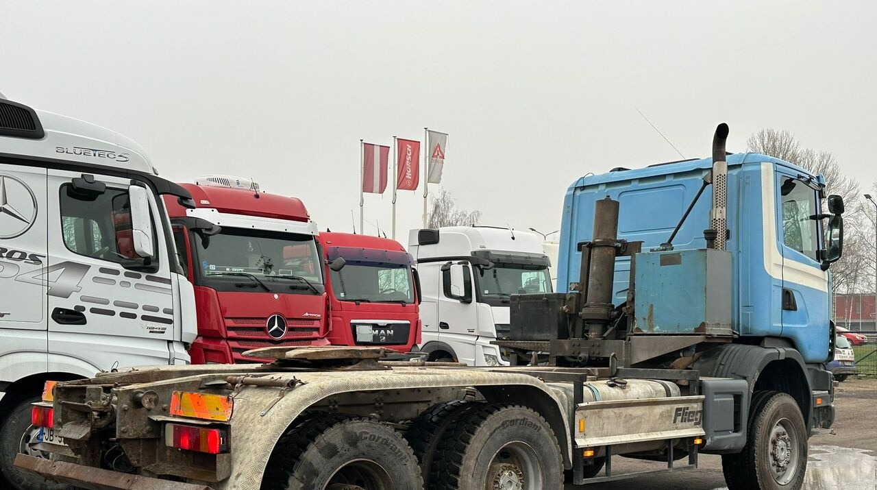 Scania 124C 6x6 steel - Ciągnik siodłowy: zdjęcie 4 Scania 124C 6x6 steel - Ciągnik siodłowy: zdjęcie 4