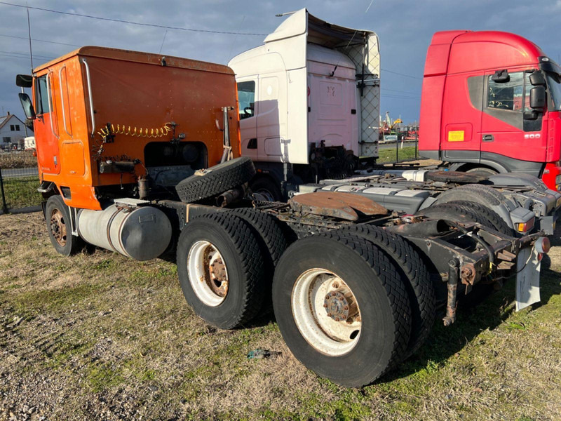 MACK INTERNATIONAL FSG 385 - Ciągnik siodłowy: zdjęcie 3 MACK INTERNATIONAL FSG 385 - Ciągnik siodłowy: zdjęcie 3