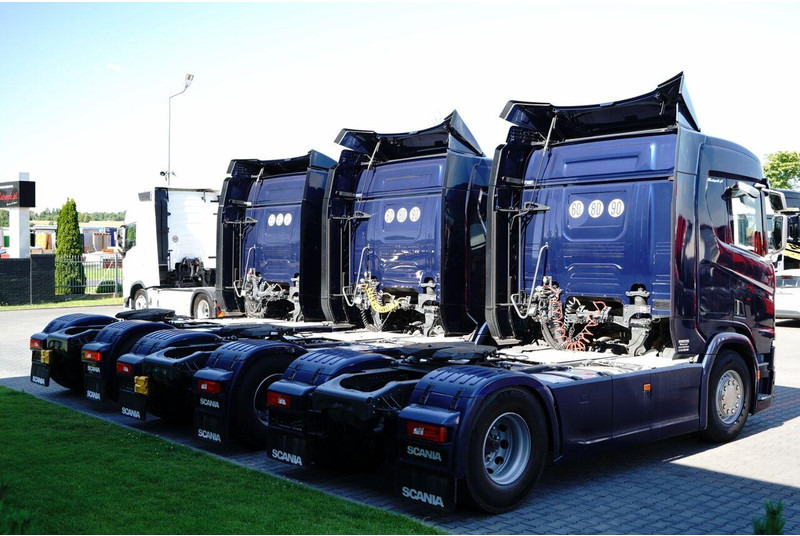 Scania R 450 / RETARDER / NISKA KABINA / PO KONTRAKCIE SERWISOWYM - Ciągnik siodłowy: zdjęcie 5 Scania R 450 / RETARDER / NISKA KABINA / PO KONTRAKCIE SERWISOWYM - Ciągnik siodłowy: zdjęcie 5