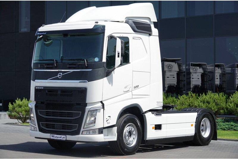 Volvo FH 500 / NISKA KABINA / PO ZŁOTYM KONTRAKCIE SERWISOWYM / OPONY - Ciągnik siodłowy: zdjęcie 3 Volvo FH 500 / NISKA KABINA / PO ZŁOTYM KONTRAKCIE SERWISOWYM / OPONY - Ciągnik siodłowy: zdjęcie 3