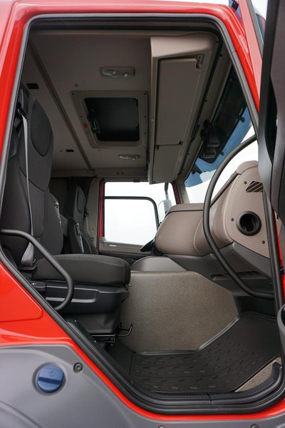 DAF CF / 410 / ACC / E 6 / SKRZYNIOWY + NAJAZDY / DŁ. 8,5 M / OŚ SKR DAF CF / 410 / ACC / E 6 / SKRZYNIOWY + NAJAZDY / DŁ. 8,5 M / OŚ SKR: zdjęcie 8