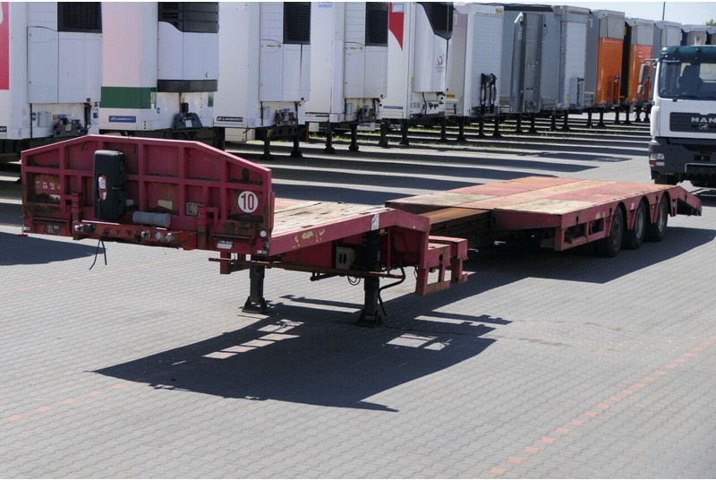 Faymonville NISKOPODWOZIE / ROZCIĄGANA / LAWETA / osie skrętne / wciągarka - Naczepa niskopodwoziowa: zdjęcie 3 Faymonville NISKOPODWOZIE / ROZCIĄGANA / LAWETA / osie skrętne / wciągarka - Naczepa niskopodwoziowa: zdjęcie 3