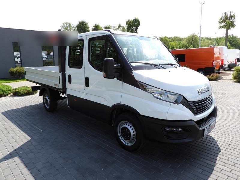 Iveco DAILY 35S12 SKRZYNIA PODWÓJNA KABINA DOKA 7 MIEJSC KLIMATYZACJA - Samochód dostawczy skrzyniowy: zdjęcie 4 Iveco DAILY 35S12 SKRZYNIA PODWÓJNA KABINA DOKA 7 MIEJSC KLIMATYZACJA - Samochód dostawczy skrzyniowy: zdjęcie 4