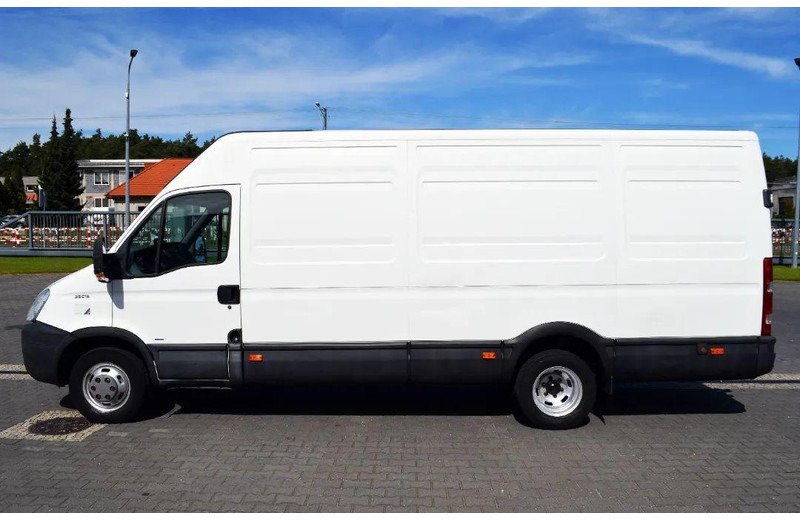 Iveco Daily 35C15 Furgon L4H3 Brygadówka 6-seater Doka Doubel Cabin - Minibus, Mikrobus: zdjęcie 3 Iveco Daily 35C15 Furgon L4H3 Brygadówka 6-seater Doka Doubel Cabin - Minibus, Mikrobus: zdjęcie 3