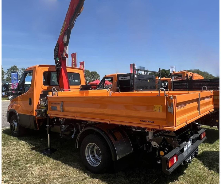 Iveco Daily 70C18H - Flatbed+crane - Samochód ciężarowy skrzyniowy/ Platforma, Samochod ciężarowy z HDS: zdjęcie 2 Iveco Daily 70C18H - Flatbed+crane - Samochód ciężarowy skrzyniowy/ Platforma, Samochod ciężarowy z HDS: zdjęcie 2