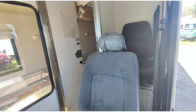 Iveco Etalmobil 55SA foodtruck - 5.5t Iveco Etalmobil 55SA foodtruck - 5.5t: zdjęcie 15