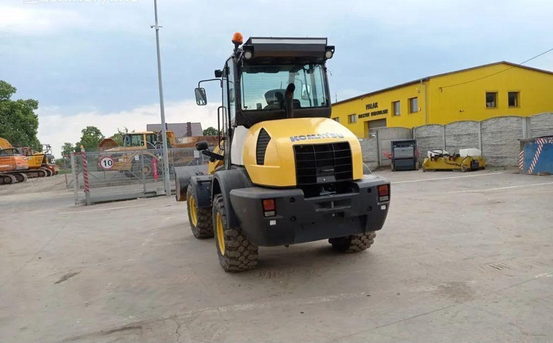 Komatsu WA 90-6 wheel loader - Ładowarka kołowa: zdjęcie 2 Komatsu WA 90-6 wheel loader - Ładowarka kołowa: zdjęcie 2