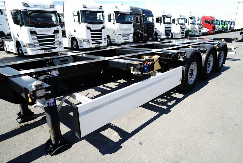 Naczepa kontenerowiec/ System wymienny Krone NACZEPA PODKONTENEROWA / MAŁO UŻYWANA / UNIWERSALNA / 2023 ROK: zdjęcie 11 Naczepa kontenerowiec/ System wymienny Krone NACZEPA PODKONTENEROWA / MAŁO UŻYWANA / UNIWERSALNA / 2023 ROK: zdjęcie 11