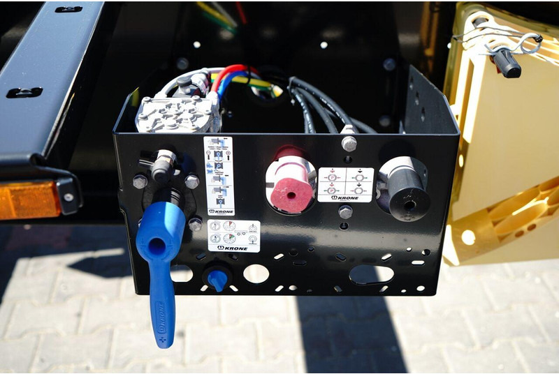 Naczepa kontenerowiec/ System wymienny Krone NACZEPA PODKONTENEROWA / MAŁO UŻYWANA / UNIWERSALNA / 2023 ROK: zdjęcie 17 Naczepa kontenerowiec/ System wymienny Krone NACZEPA PODKONTENEROWA / MAŁO UŻYWANA / UNIWERSALNA / 2023 ROK: zdjęcie 17