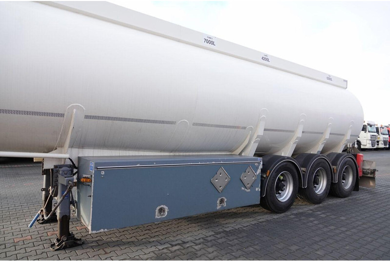LAG CYSTERNA DO PALIWA / 36200 L / 4 KOMORY - Naczepa cysterna: zdjęcie 4 LAG CYSTERNA DO PALIWA / 36200 L / 4 KOMORY - Naczepa cysterna: zdjęcie 4