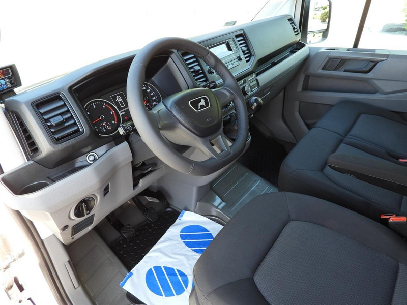 MAN TGE 3.140 CHŁODNIA KONTENER -1*C 8 PALET FUNKCJA GRZANIA TEMPOMA - Samochód dostawczy chłodnia: zdjęcie 2 MAN TGE 3.140 CHŁODNIA KONTENER -1*C 8 PALET FUNKCJA GRZANIA TEMPOMA - Samochód dostawczy chłodnia: zdjęcie 2