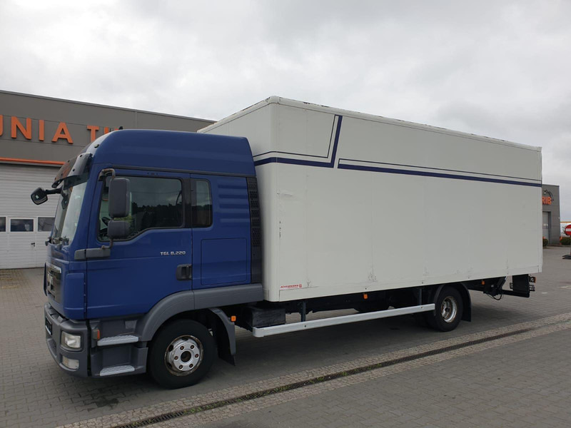 MAN TGL 8.220 EURO 5 CONTAINER+LIFT - Samochód ciężarowy furgon: zdjęcie 2 MAN TGL 8.220 EURO 5 CONTAINER+LIFT - Samochód ciężarowy furgon: zdjęcie 2