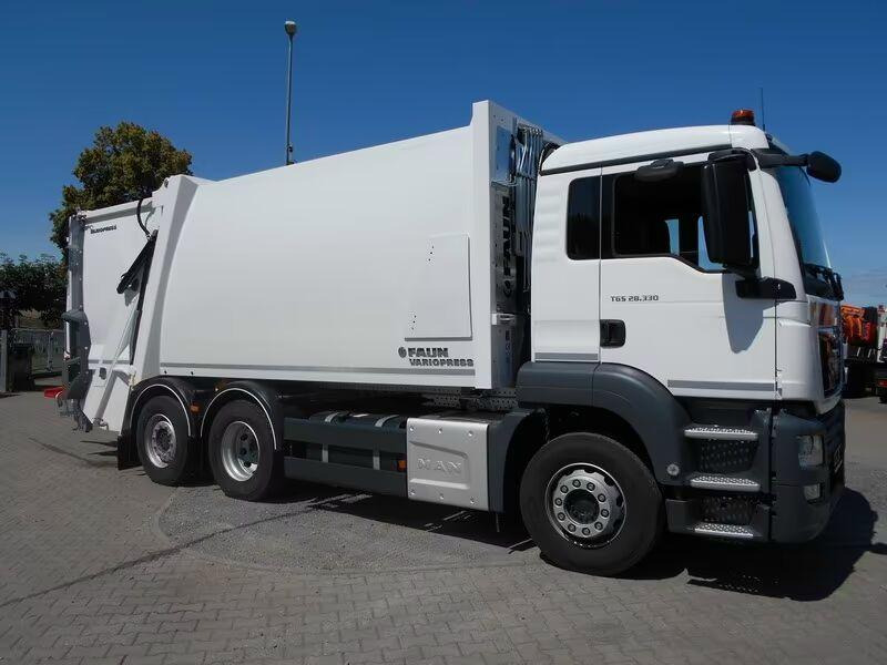 MAN TGS 26.330 - Garbage truck - Śmieciarka: zdjęcie 2 MAN TGS 26.330 - Garbage truck - Śmieciarka: zdjęcie 2