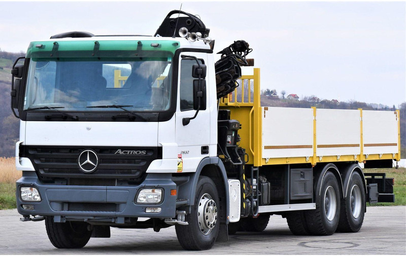Mercedes-Benz ACTROS 2632 - Samochód ciężarowy skrzyniowy/ Platforma, Samochod ciężarowy z HDS: zdjęcie 4 Mercedes-Benz ACTROS 2632 - Samochód ciężarowy skrzyniowy/ Platforma, Samochod ciężarowy z HDS: zdjęcie 4