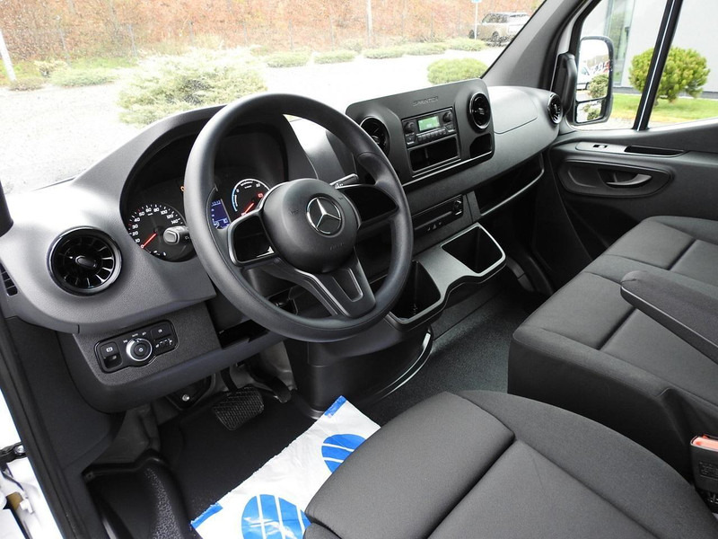 Mercedes-Benz ESPRINTER NOWY ELEKTRYCZNY FURGON AUTOMAT GWARANCJA 95KM [ 607 - Dostawczy kontener, Elektryczny samochód dostawczy: zdjęcie 2 Mercedes-Benz ESPRINTER NOWY ELEKTRYCZNY FURGON AUTOMAT GWARANCJA 95KM [ 607 - Dostawczy kontener, Elektryczny samochód dostawczy: zdjęcie 2