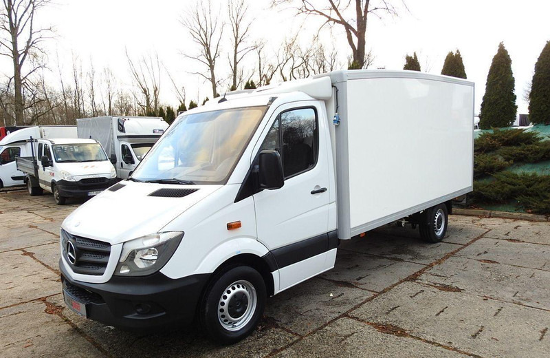 Mercedes-Benz SPRINTER 313 Izotermes - Samochód dostawczy chłodnia: zdjęcie 3 Mercedes-Benz SPRINTER 313 Izotermes - Samochód dostawczy chłodnia: zdjęcie 3
