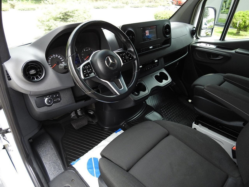 Mercedes-Benz SPRINTER FURGON BRYGADÓWKA 5 MIEJSC TEMPOMAT NAWIGACJA KLIMATYZ - Minibus, Mikrobus: zdjęcie 2 Mercedes-Benz SPRINTER FURGON BRYGADÓWKA 5 MIEJSC TEMPOMAT NAWIGACJA KLIMATYZ - Minibus, Mikrobus: zdjęcie 2