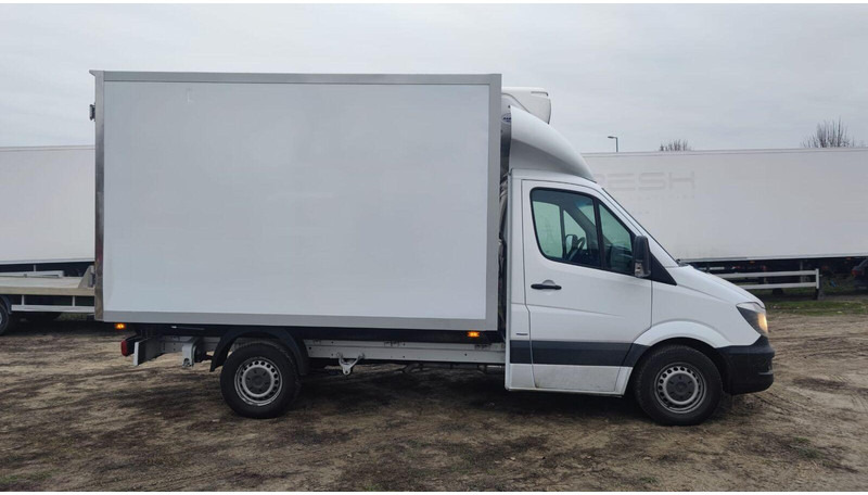 Mercedes-Benz Sprinter 316 cdi - Carrier Xarios 500 frigo - 3,5t - 220V - Samochód dostawczy chłodnia: zdjęcie 3 Mercedes-Benz Sprinter 316 cdi - Carrier Xarios 500 frigo - 3,5t - 220V - Samochód dostawczy chłodnia: zdjęcie 3