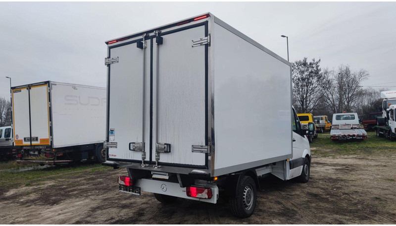 Mercedes-Benz Sprinter 316 cdi - Carrier Xarios 500 frigo - 3,5t - 220V Mercedes-Benz Sprinter 316 cdi - Carrier Xarios 500 frigo - 3,5t - 220V: zdjęcie 7 Mercedes-Benz Sprinter 316 cdi - Carrier Xarios 500 frigo - 3,5t - 220V Mercedes-Benz Sprinter 316 cdi - Carrier Xarios 500 frigo - 3,5t - 220V: zdjęcie 7