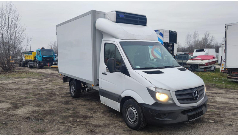 Mercedes-Benz Sprinter 316 cdi - Carrier Xarios 500 frigo - 3,5t - 220V - Samochód dostawczy chłodnia: zdjęcie 1 Mercedes-Benz Sprinter 316 cdi - Carrier Xarios 500 frigo - 3,5t - 220V - Samochód dostawczy chłodnia: zdjęcie 1