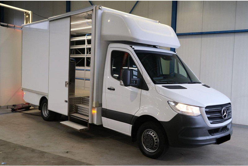Mercedes-Benz Sprinter 516 Koffer Service truck - Ciężarówka gastronomiczna: zdjęcie 3 Mercedes-Benz Sprinter 516 Koffer Service truck - Ciężarówka gastronomiczna: zdjęcie 3