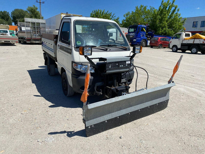Piaggio Porter 1,2 d Pfau S90 - 4x4 - Tipper - snowplow - Samochód dostawczy wywrotka: zdjęcie 3 Piaggio Porter 1,2 d Pfau S90 - 4x4 - Tipper - snowplow - Samochód dostawczy wywrotka: zdjęcie 3