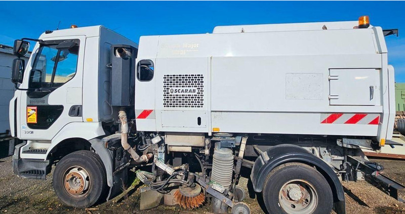 Renault MIDLUM 220 Dxi - Road sweeper truck - Zamiatarka uliczna: zdjęcie 4 Renault MIDLUM 220 Dxi - Road sweeper truck - Zamiatarka uliczna: zdjęcie 4