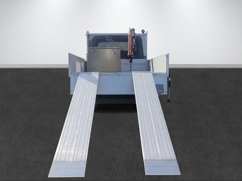 Volkswagen Crafter 50 - Flatbed truck + crane - Samochód ciężarowy skrzyniowy/ Platforma, Samochod ciężarowy z HDS: zdjęcie 4 Volkswagen Crafter 50 - Flatbed truck + crane - Samochód ciężarowy skrzyniowy/ Platforma, Samochod ciężarowy z HDS: zdjęcie 4