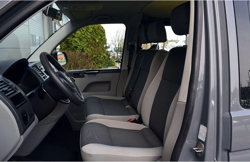 Volkswagen Transporter T5 9-sits 9 Person TOP Volkswagen Transporter T5 9-sits 9 Person TOP: zdjęcie 10 Volkswagen Transporter T5 9-sits 9 Person TOP Volkswagen Transporter T5 9-sits 9 Person TOP: zdjęcie 10