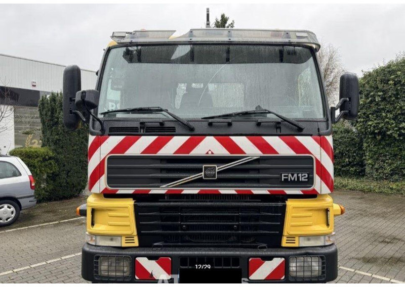 Volvo FM12 6x6 Hook lift - Ciężarówka hakowiec: zdjęcie 2 Volvo FM12 6x6 Hook lift - Ciężarówka hakowiec: zdjęcie 2