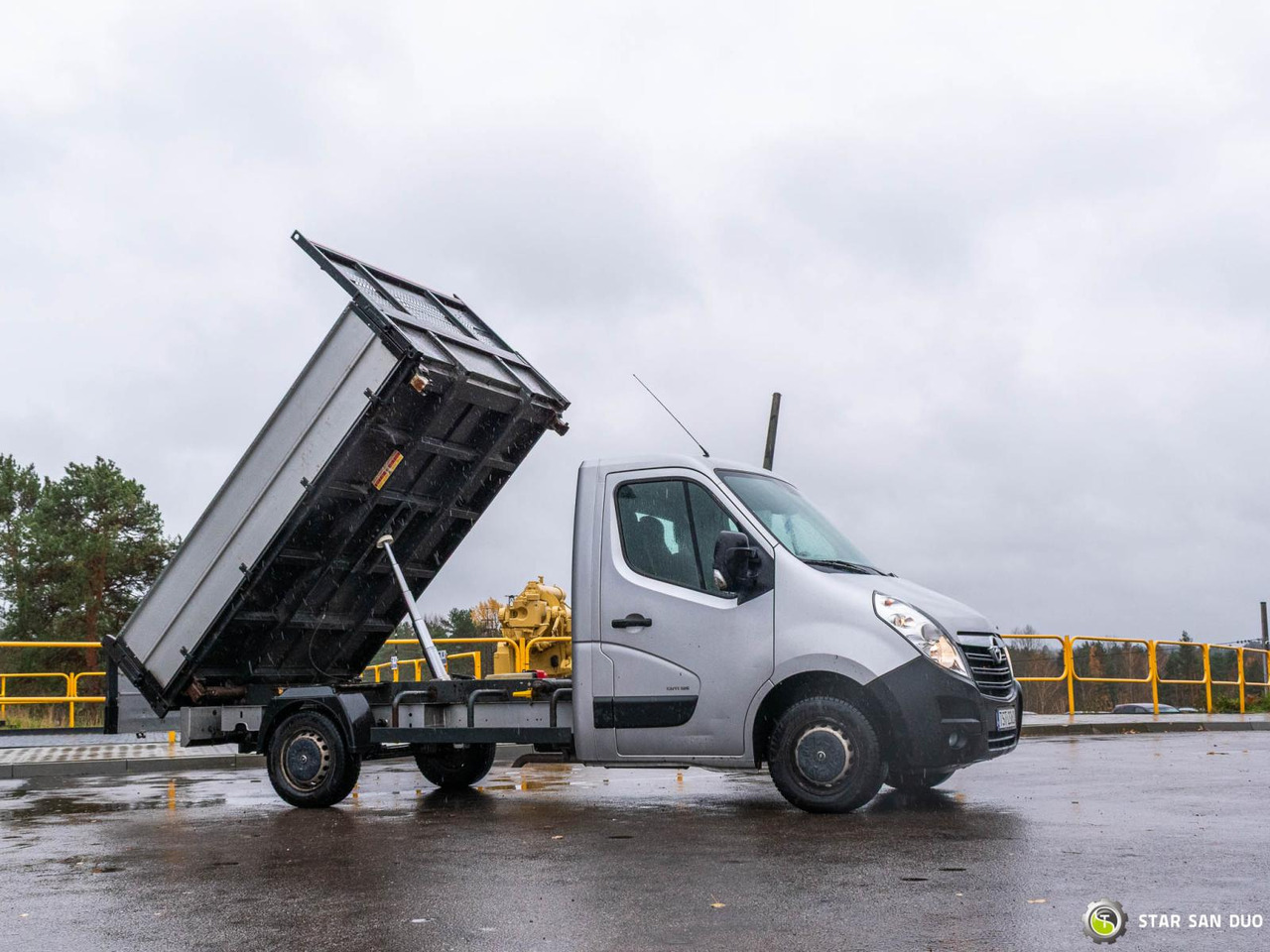 - Wywrotka: zdjęcie 4 - Wywrotka: zdjęcie 4