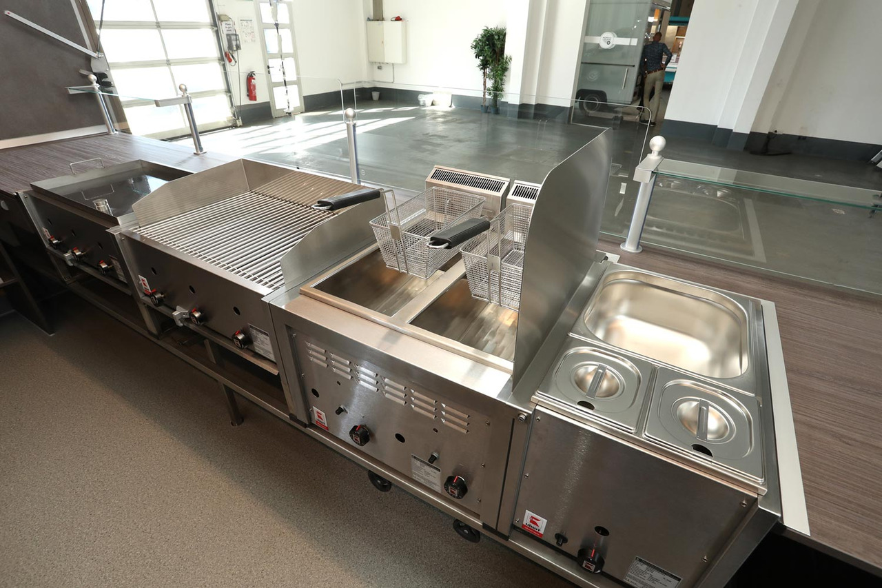 Mobil BORCO HÖHNS - Ciężarówka gastronomiczna: zdjęcie 5 Mobil BORCO HÖHNS - Ciężarówka gastronomiczna: zdjęcie 5