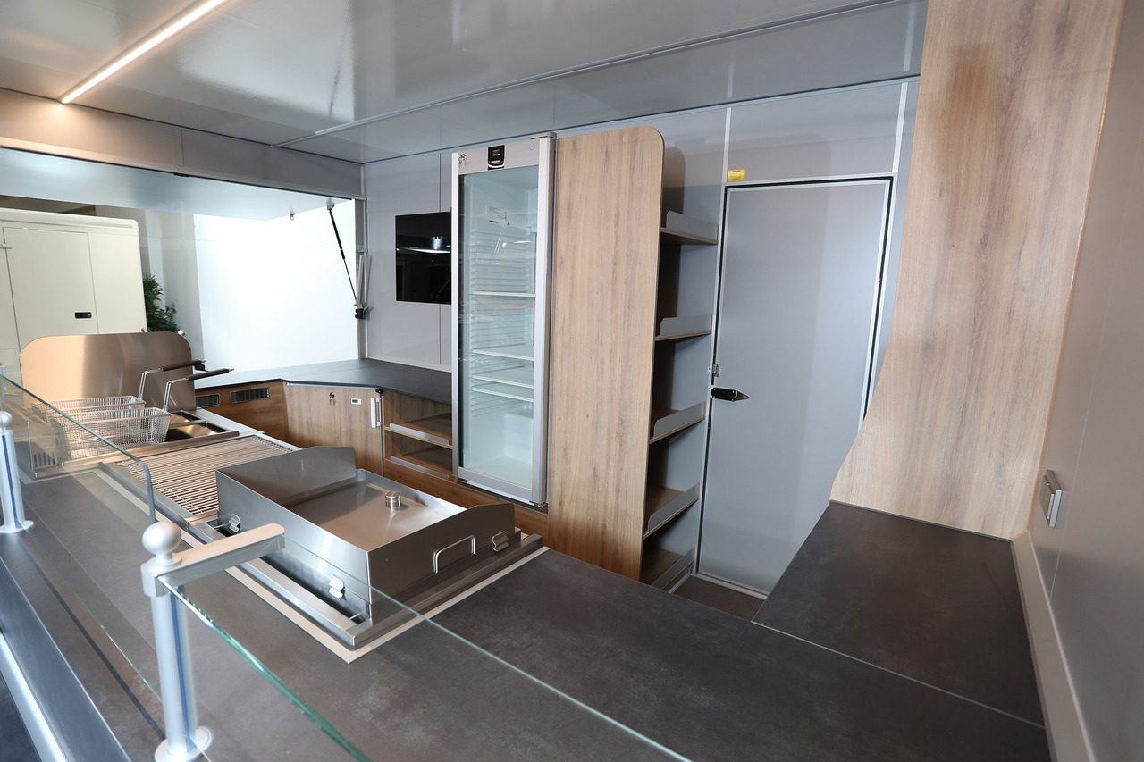 Mobil BORCO HÖHNS - Ciężarówka gastronomiczna: zdjęcie 3 Mobil BORCO HÖHNS - Ciężarówka gastronomiczna: zdjęcie 3