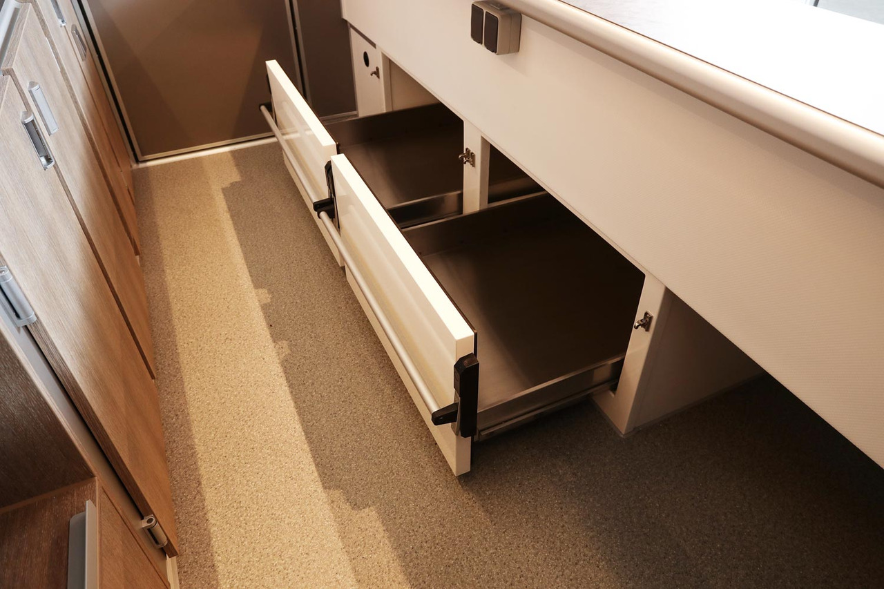 Verkaufsanhänger BORCO HÖHNS - Przyczepa gastronomiczna: zdjęcie 5 Verkaufsanhänger BORCO HÖHNS - Przyczepa gastronomiczna: zdjęcie 5