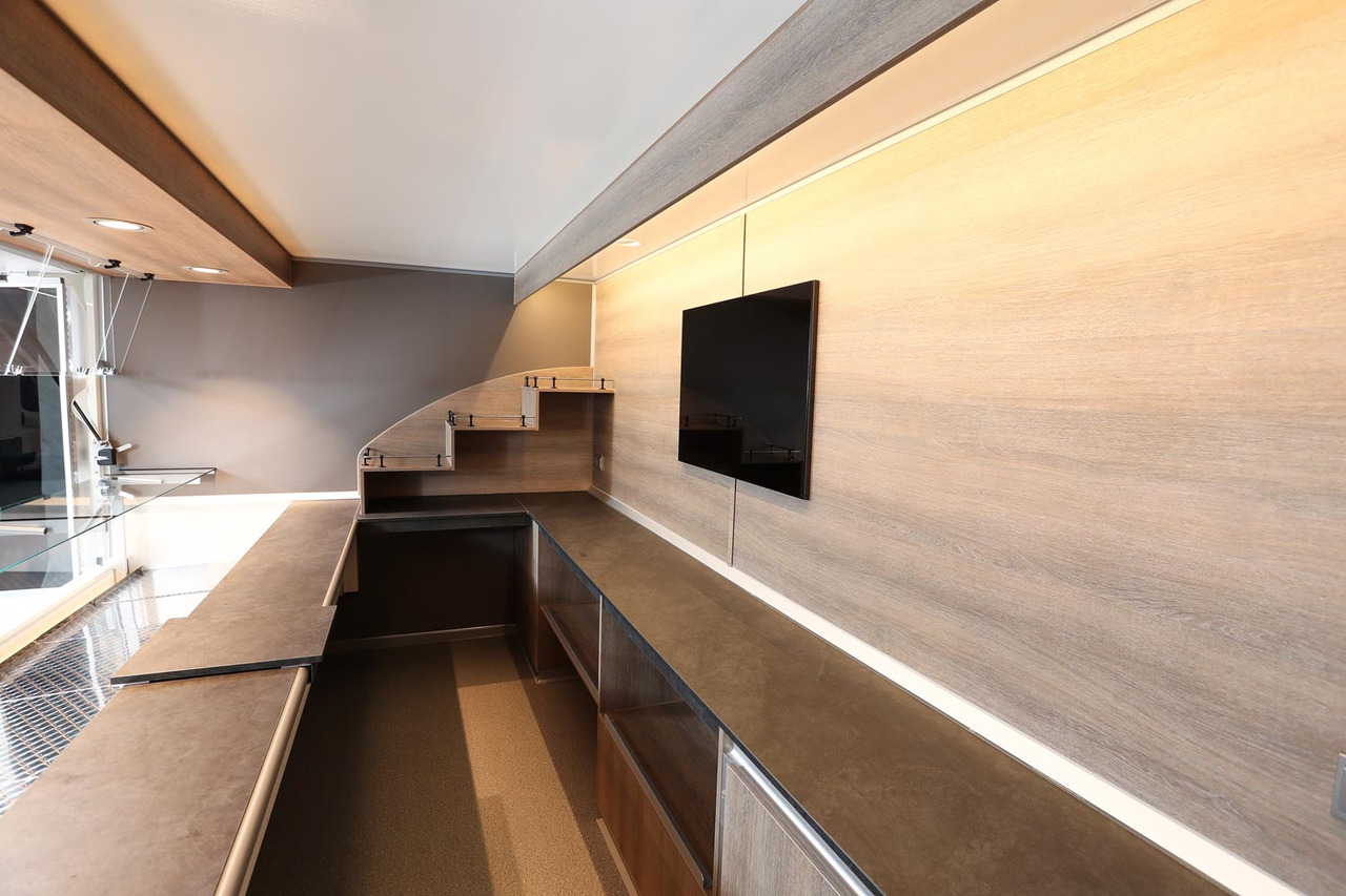 Verkaufsanhänger BORCO HÖHNS - Przyczepa gastronomiczna: zdjęcie 3 Verkaufsanhänger BORCO HÖHNS - Przyczepa gastronomiczna: zdjęcie 3