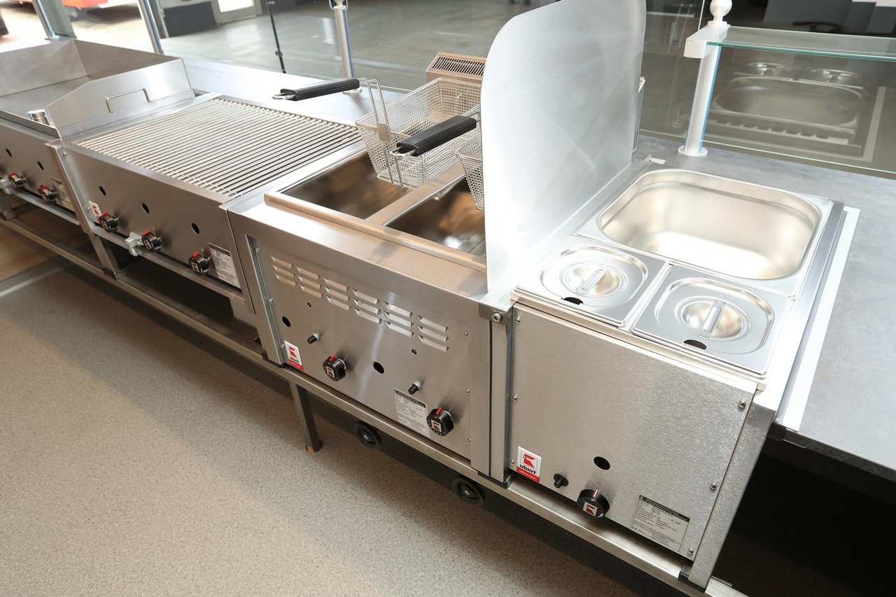 Verkaufsanhänger BORCO HÖHNS - Przyczepa gastronomiczna: zdjęcie 4 Verkaufsanhänger BORCO HÖHNS - Przyczepa gastronomiczna: zdjęcie 4