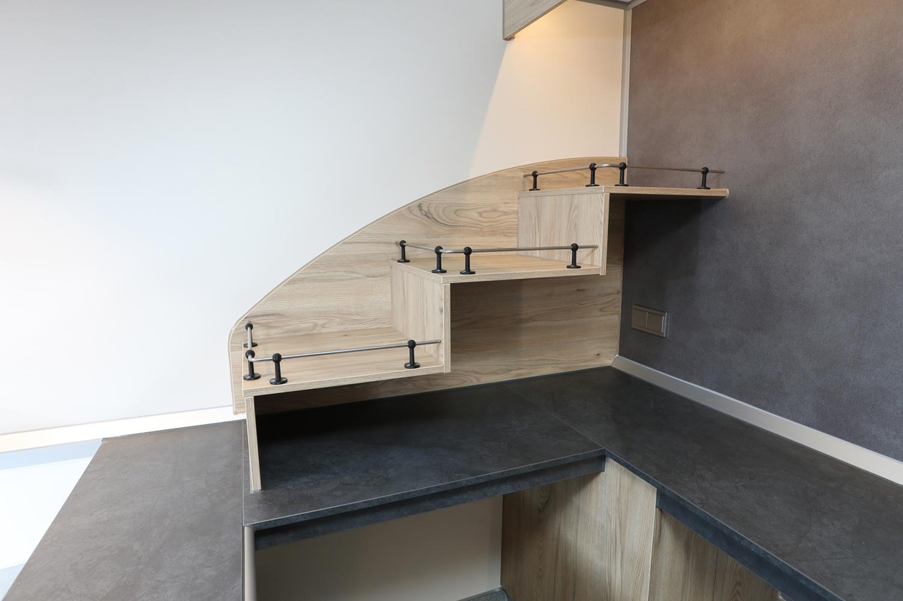 Verkaufsanhänger BORCO HÖHNS - Przyczepa gastronomiczna: zdjęcie 4 Verkaufsanhänger BORCO HÖHNS - Przyczepa gastronomiczna: zdjęcie 4