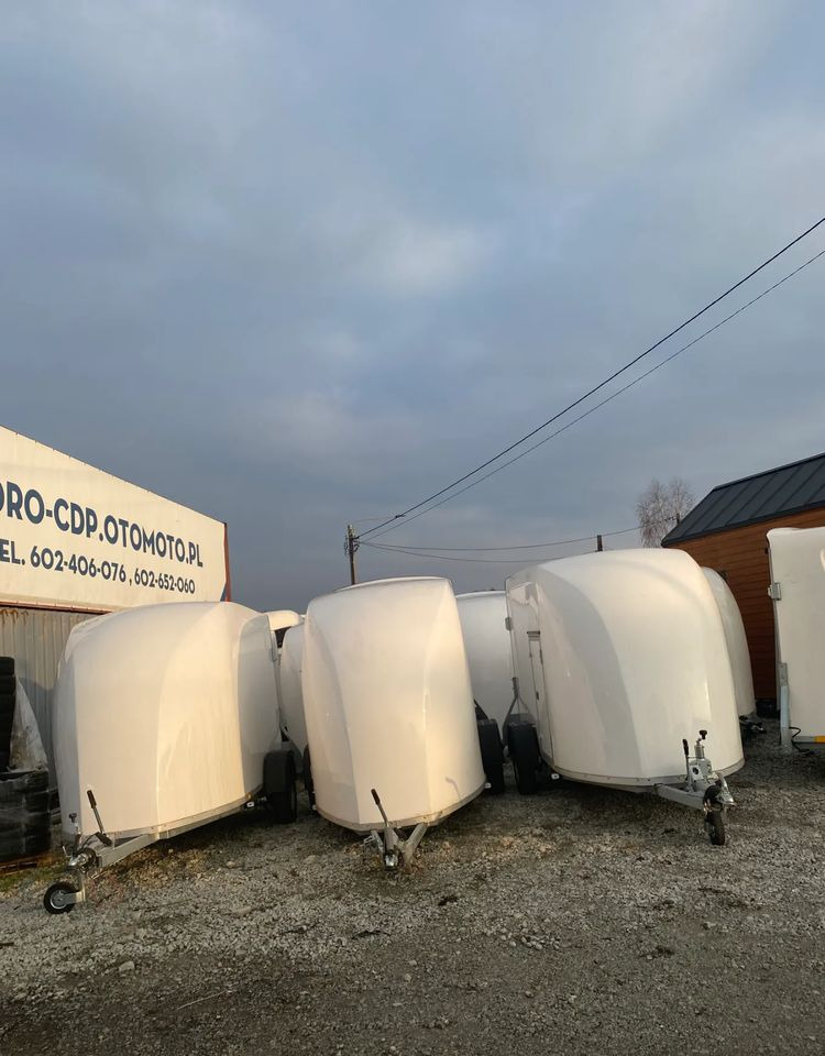 Niewiadów Furgon Niewiadów F1334 z trapem wjazdowym - Przyczepa samochodowa: zdjęcie 3 Niewiadów Furgon Niewiadów F1334 z trapem wjazdowym - Przyczepa samochodowa: zdjęcie 3