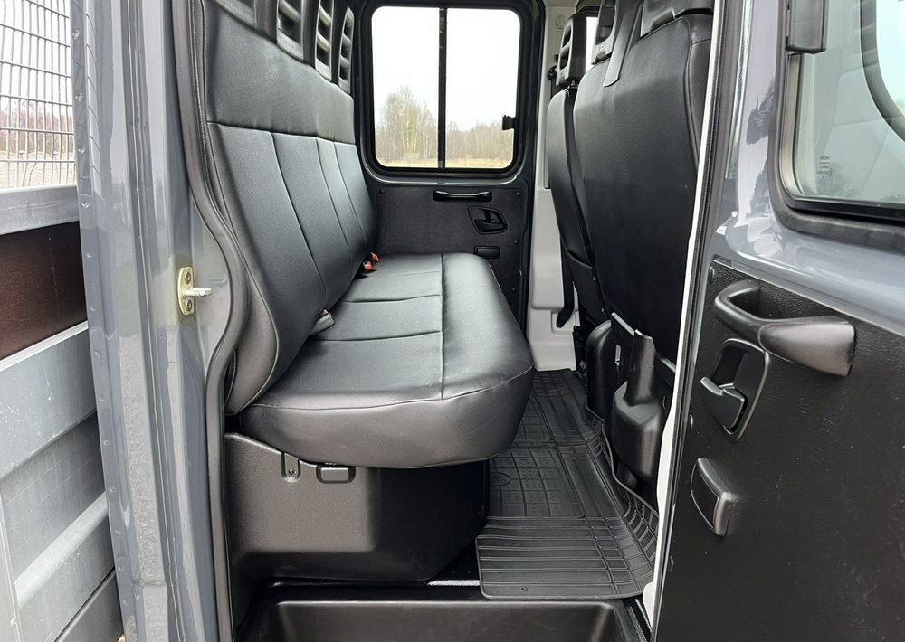 Samochód dostawczy doka Iveco Daily: zdjęcie 15