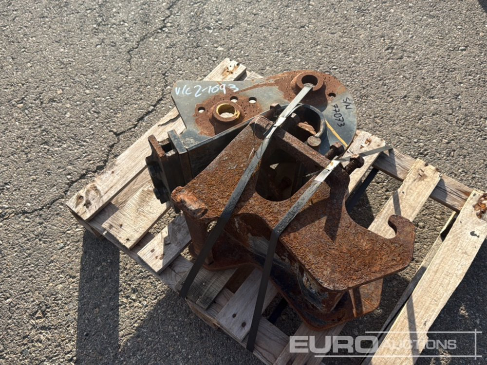 Pallet of Quick Hitches (2 of) / Enganches Rápidos - Szybkozłącza: zdjęcie 2 Pallet of Quick Hitches (2 of) / Enganches Rápidos - Szybkozłącza: zdjęcie 2