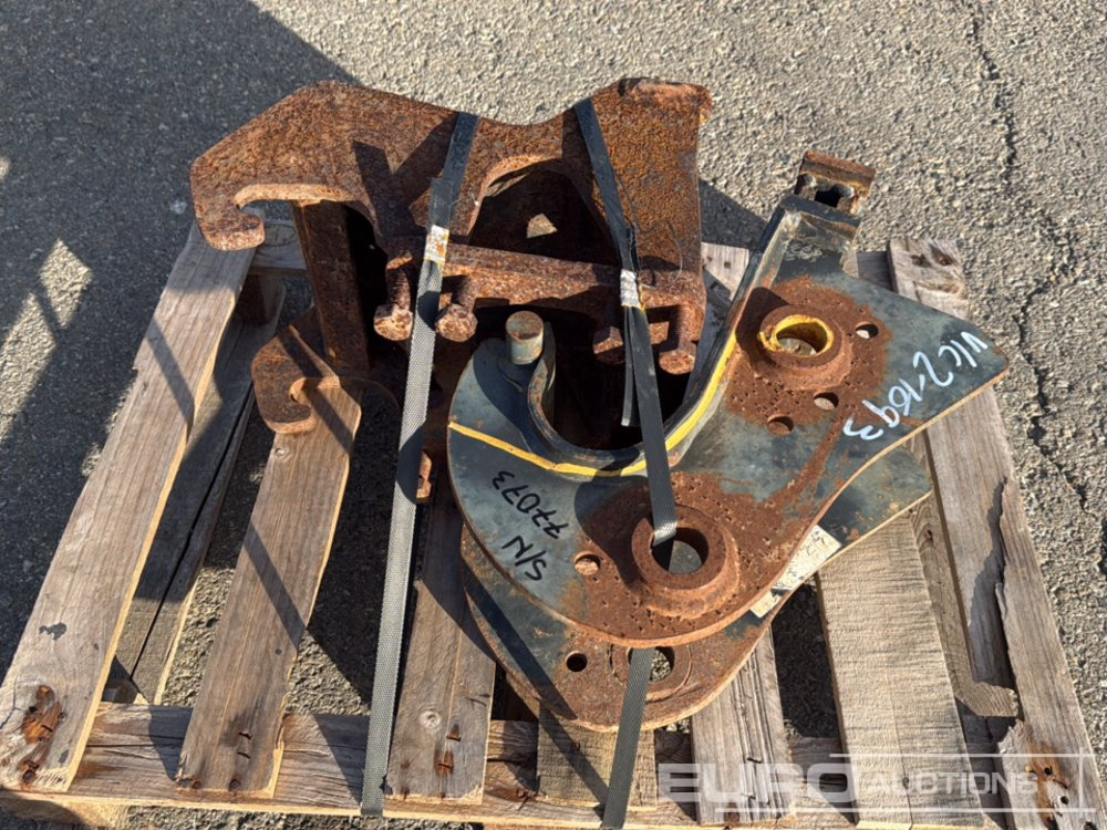 Pallet of Quick Hitches (2 of) / Enganches Rápidos - Szybkozłącza: zdjęcie 5 Pallet of Quick Hitches (2 of) / Enganches Rápidos - Szybkozłącza: zdjęcie 5