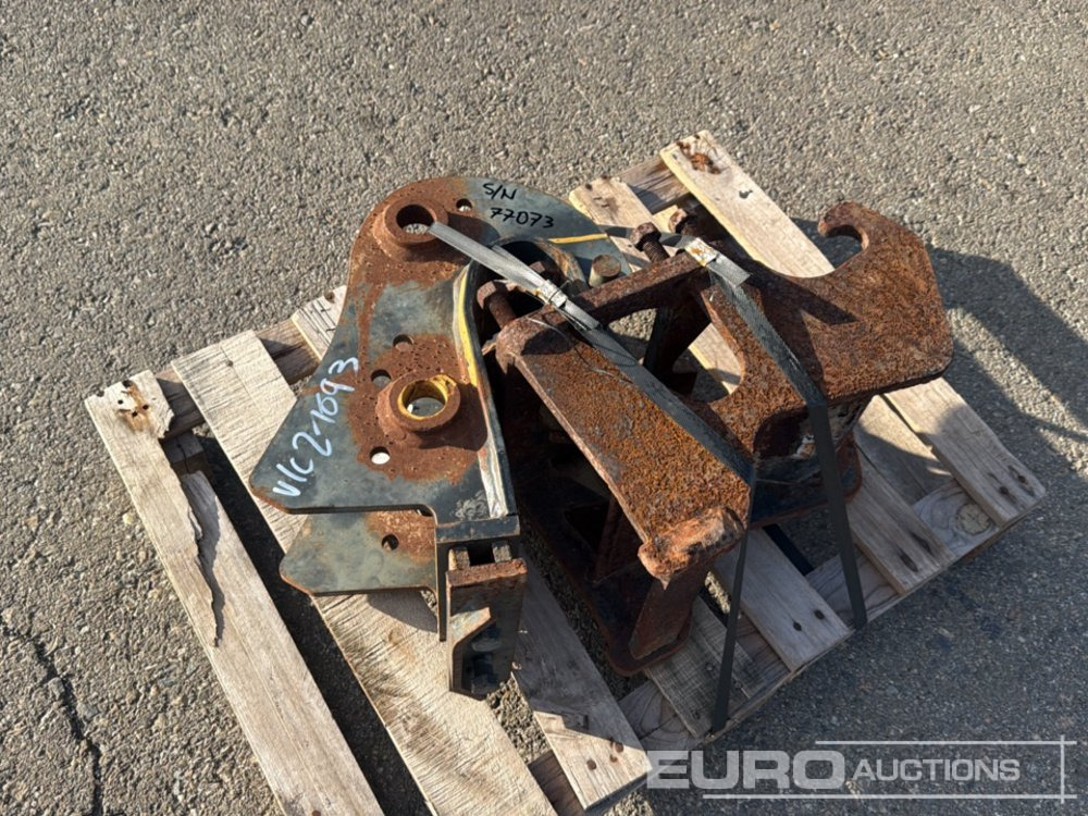 Pallet of Quick Hitches (2 of) / Enganches Rápidos - Szybkozłącza: zdjęcie 1 Pallet of Quick Hitches (2 of) / Enganches Rápidos - Szybkozłącza: zdjęcie 1