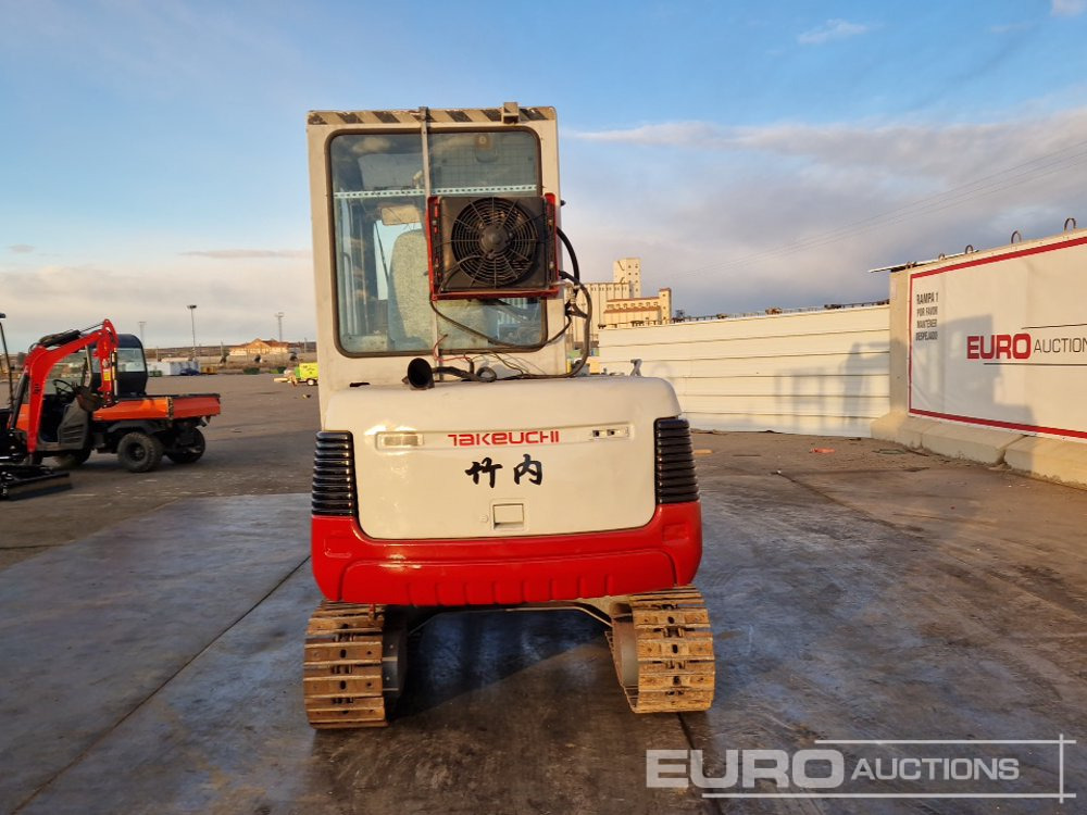 Takeuchi TB135 - Minikoparka: zdjęcie 4 Takeuchi TB135 - Minikoparka: zdjęcie 4