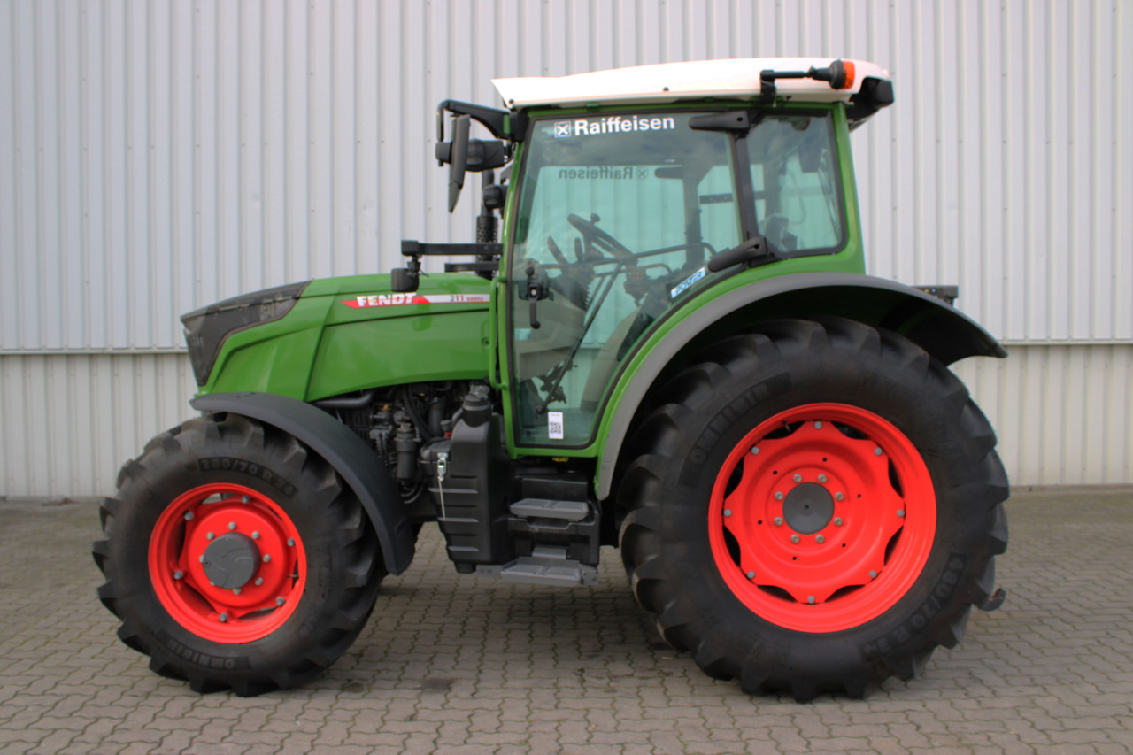Fendt 211S Vario Gen3 Power Sett2 - Ciągnik rolniczy: zdjęcie 1 Fendt 211S Vario Gen3 Power Sett2 - Ciągnik rolniczy: zdjęcie 1