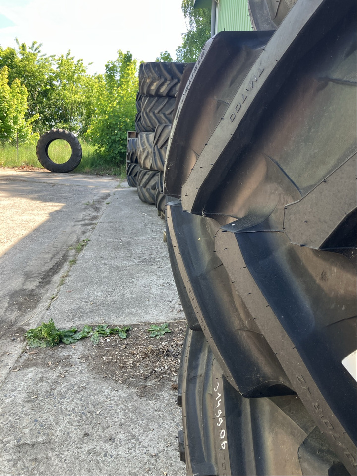 Fendt 580/70R42 u. 540/65R30 - Opony i felgi: zdjęcie 3 Fendt 580/70R42 u. 540/65R30 - Opony i felgi: zdjęcie 3