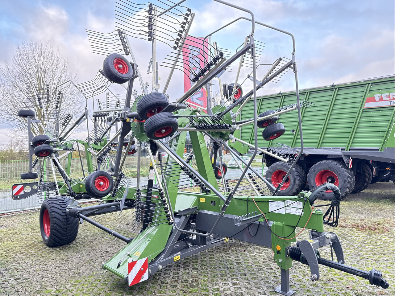 Fendt Former 12545 Gen2 - Przetrząsacz: zdjęcie 2 Fendt Former 12545 Gen2 - Przetrząsacz: zdjęcie 2